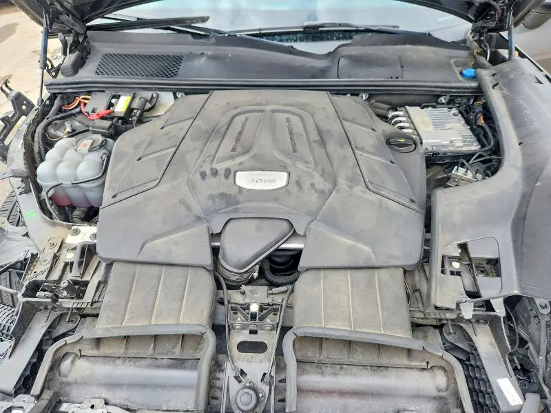 2019 PORSCHE CAYENNE   