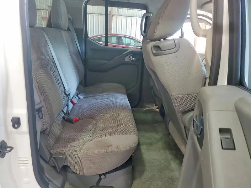 2012 NISSAN FRONTIER S  
