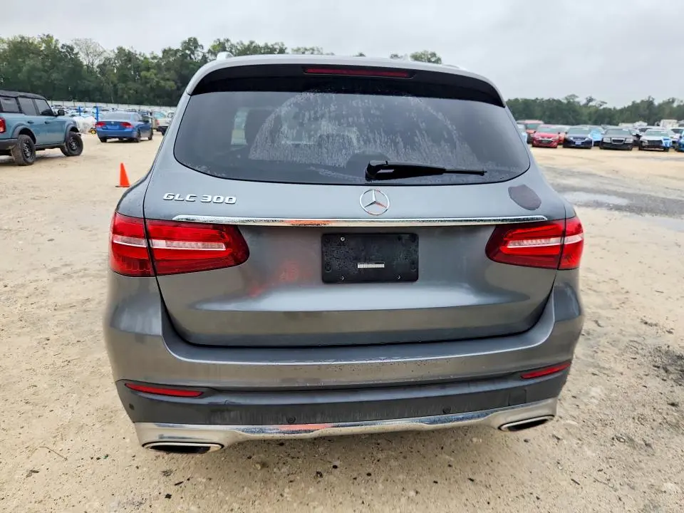 2018 MERCEDES-BENZ GLC 300  
