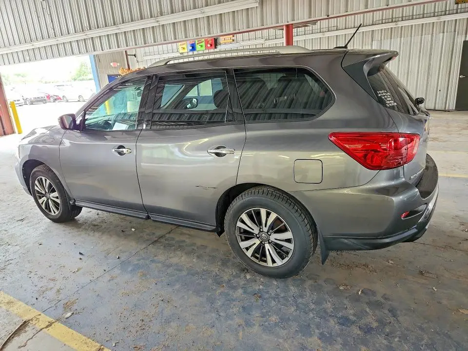 2017 NISSAN PATHFINDER S  