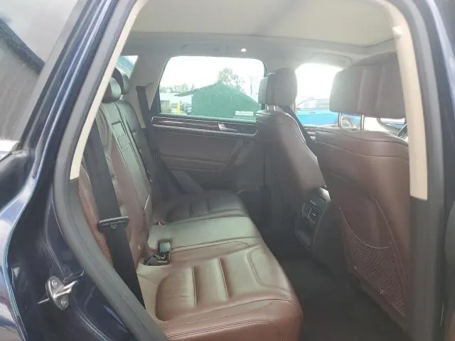 2014 VOLKSWAGEN TOUAREG V6 TDI  