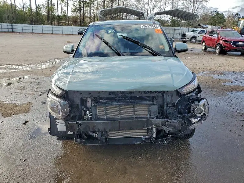 2025 HYUNDAI VENUE SE  