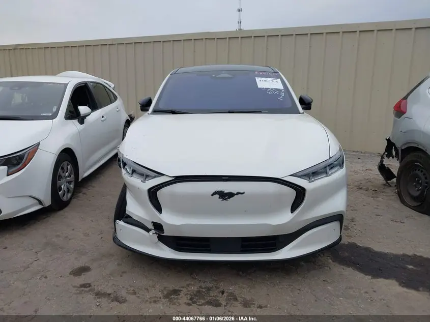 2022 FORD MUSTANG MACH-E PREMIUM