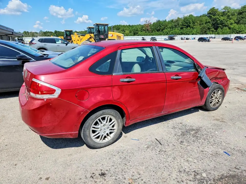 2011 FORD FOCUS SE  