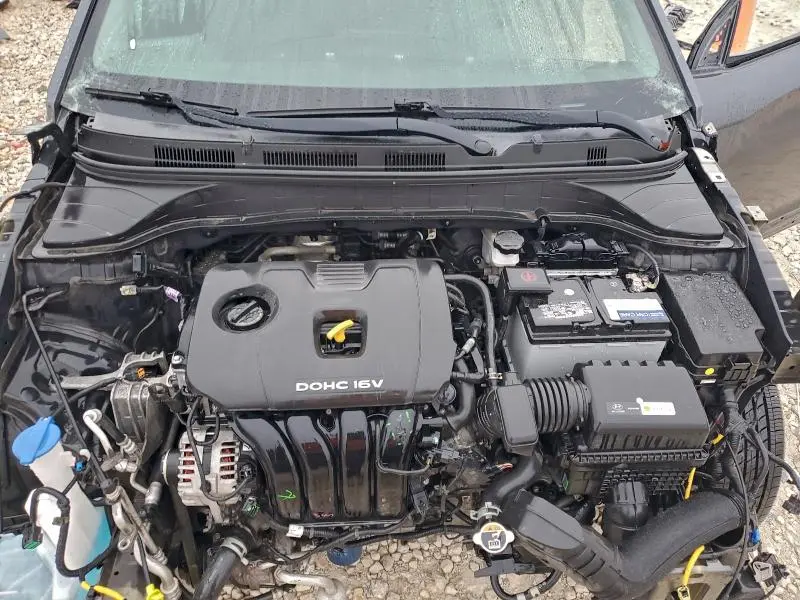 2021 HYUNDAI KONA SE  