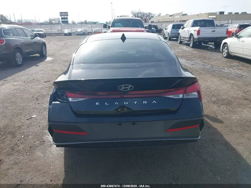 2025 HYUNDAI ELANTRA SEL SPORT
