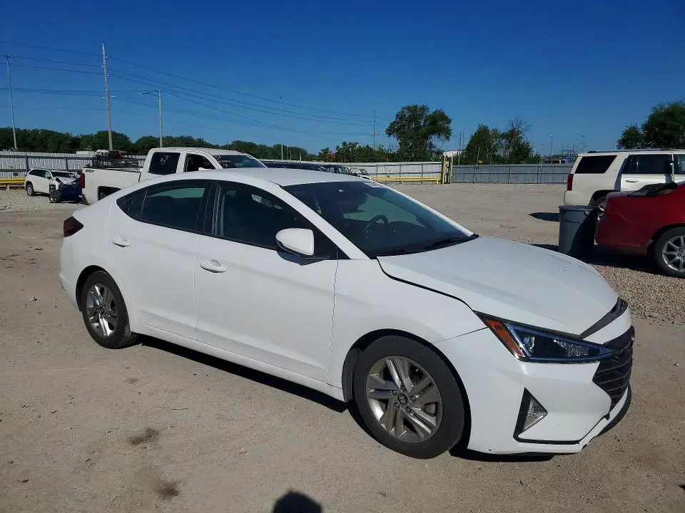 2019 HYUNDAI ELANTRA SEL  