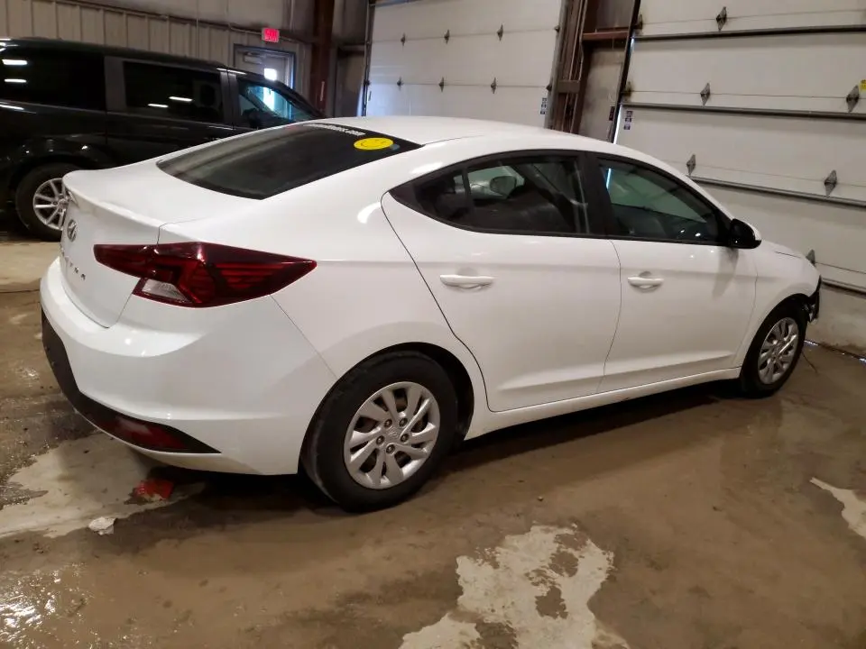 2019 HYUNDAI ELANTRA SE  