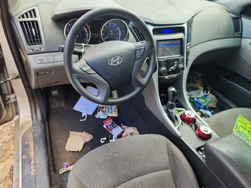 2012 HYUNDAI SONATA GLS  