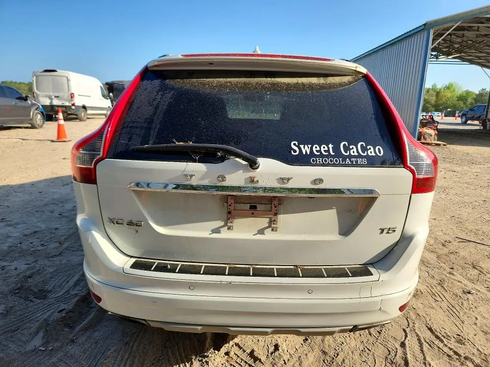 2016 VOLVO XC60 T5 PREMIER  