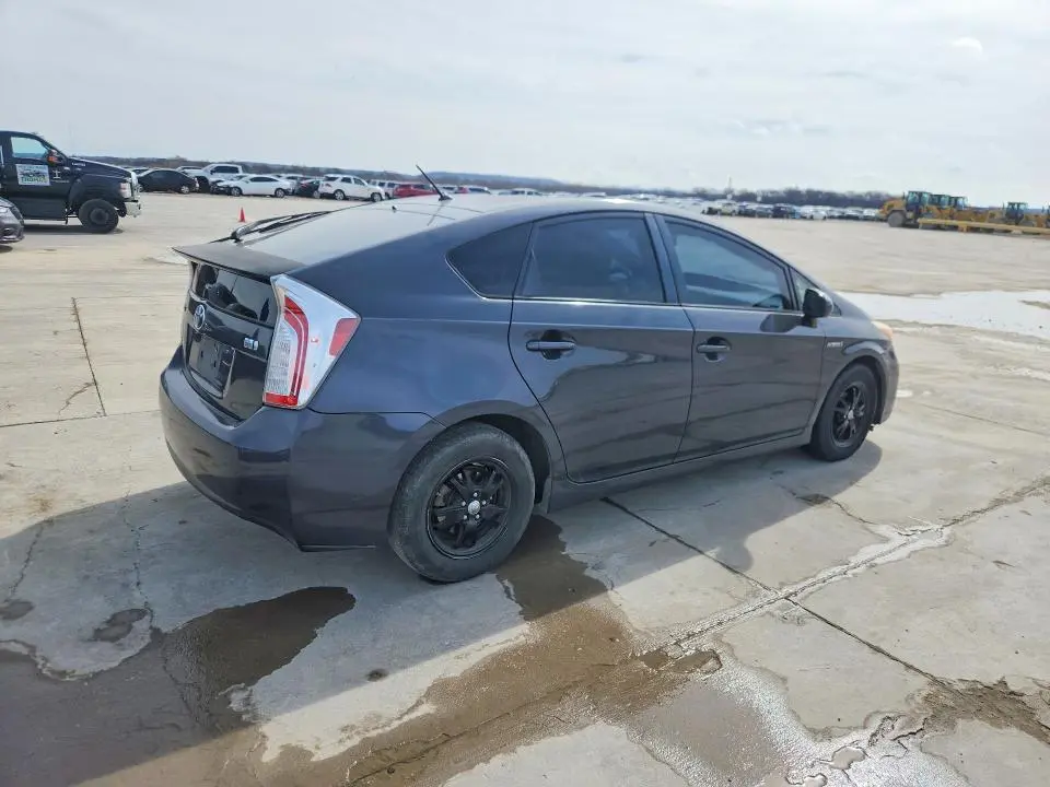 2012 TOYOTA PRIUS TWO  
