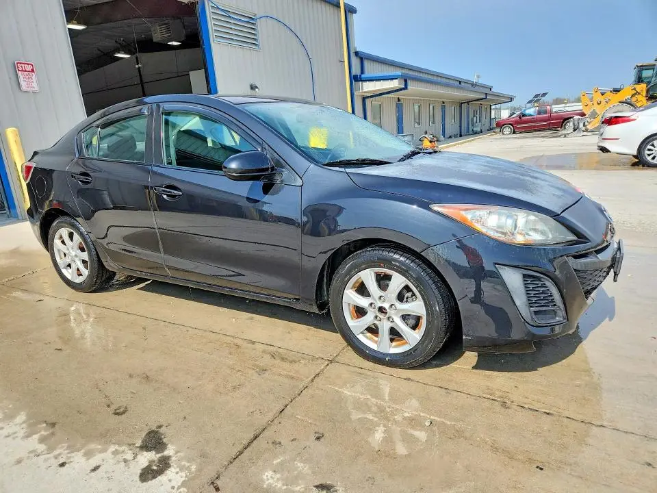 2011 MAZDA 3 I  