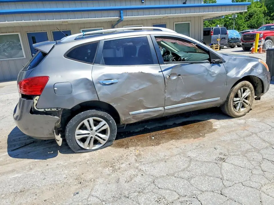 2013 NISSAN ROGUE S  