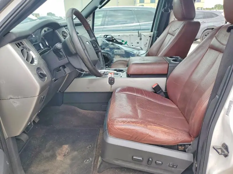 2013 FORD EXPEDITION XLT  