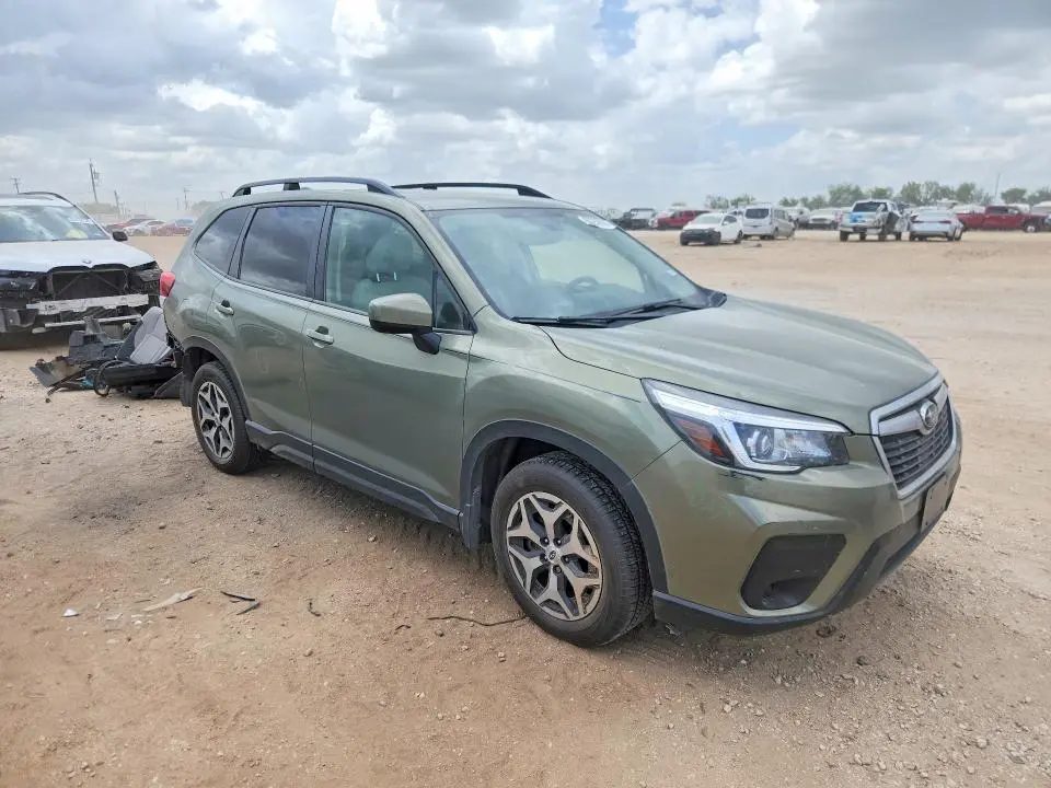 2019 SUBARU FORESTER PREMIUM  