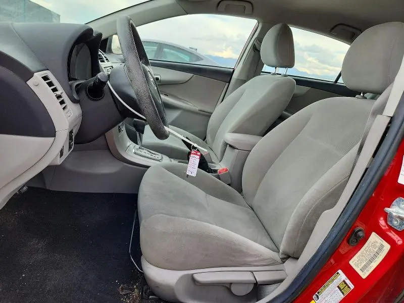 2013 TOYOTA COROLLA LE  