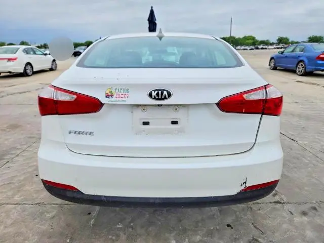 2016 KIA FORTE LX  