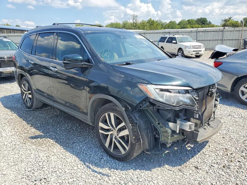 2017 HONDA PILOT TOURING  