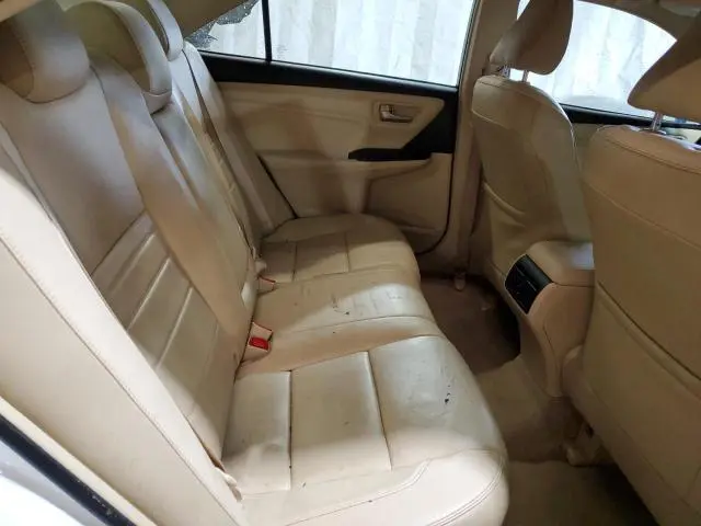 2016 TOYOTA CAMRY LE  