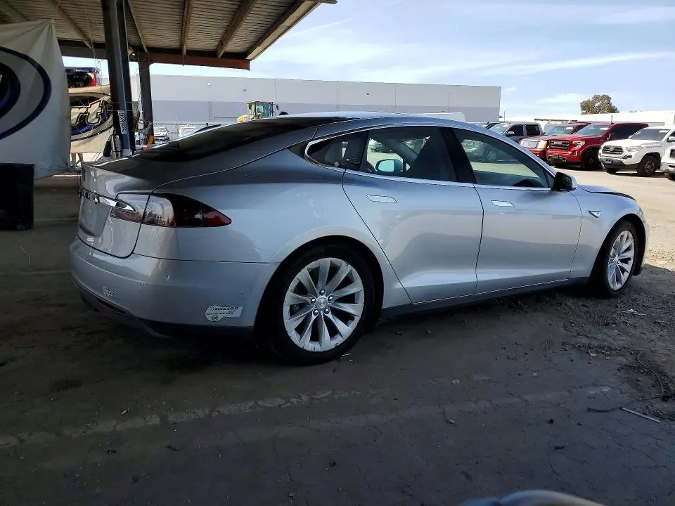 2015 TESLA MODEL S   