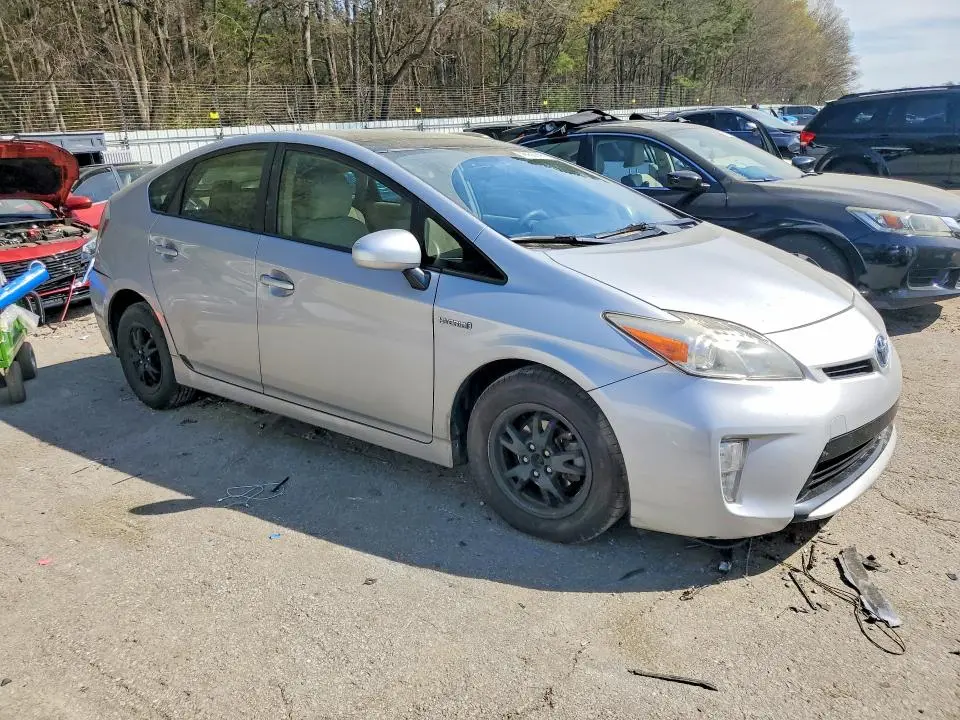 2012 TOYOTA PRIUS THREE  