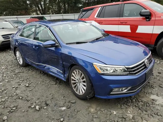 2017 VOLKSWAGEN PASSAT SE