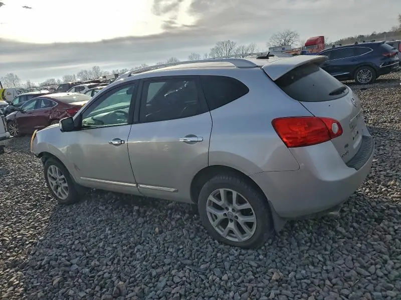 2013 NISSAN ROGUE S  