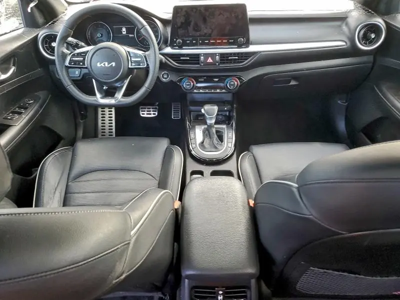 2022 KIA FORTE GT LINE  