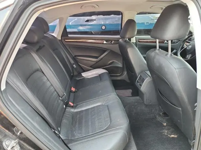 2013 VOLKSWAGEN PASSAT SEL  