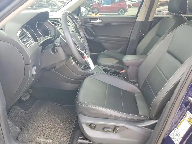 2021 VOLKSWAGEN TIGUAN SE  