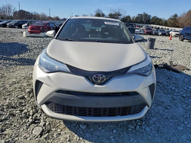 2021 TOYOTA C-HR XLE  