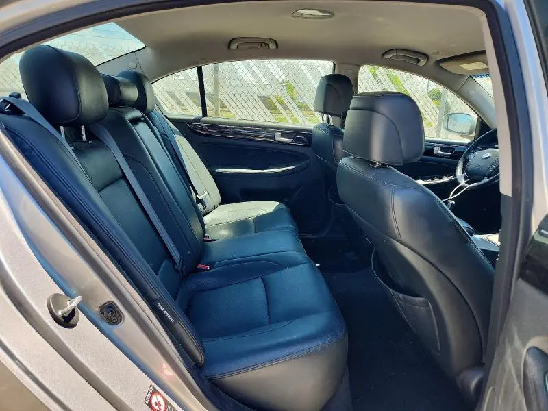 2012 HYUNDAI GENESIS 3.8L  