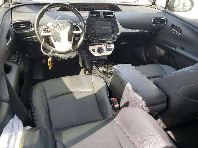 2017 TOYOTA PRIUS THREE TOURING  