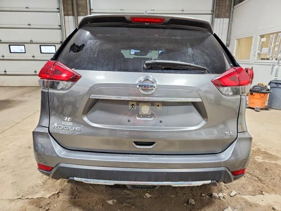 2018 NISSAN ROGUE SL  