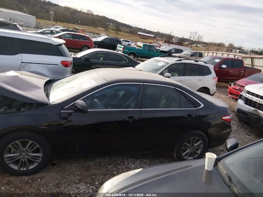 2015 TOYOTA CAMRY SE