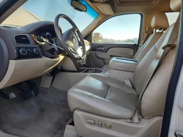 2012 CHEVROLET SUBURBAN K1500 LTZ  