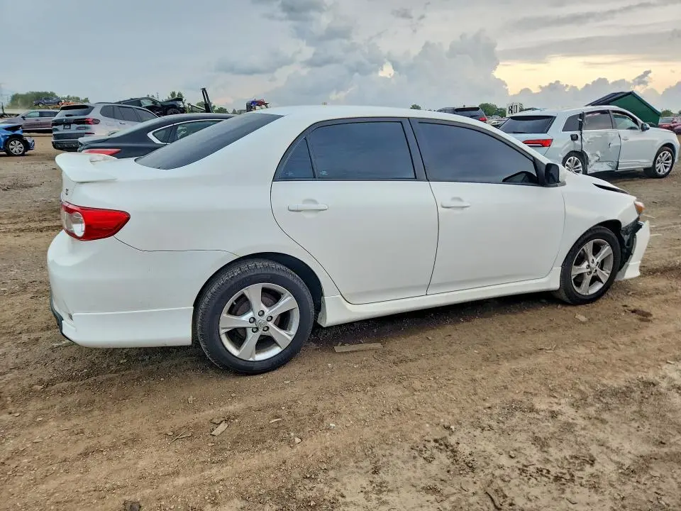 2011 TOYOTA COROLLA S  
