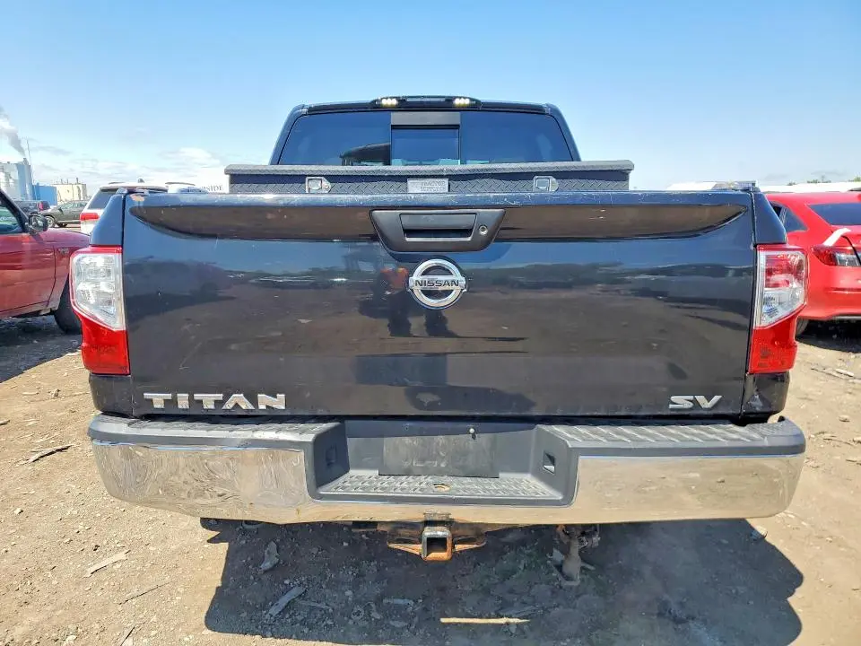 2017 NISSAN TITAN S  