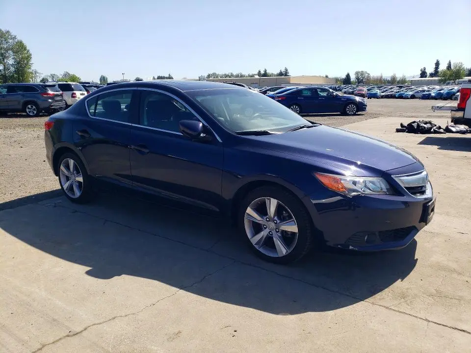 2013 ACURA ILX 20 PREMIUM  