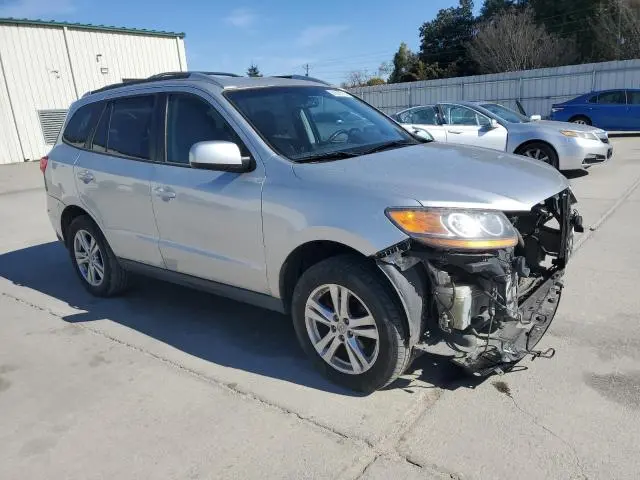 2011 HYUNDAI SANTA FE SE  