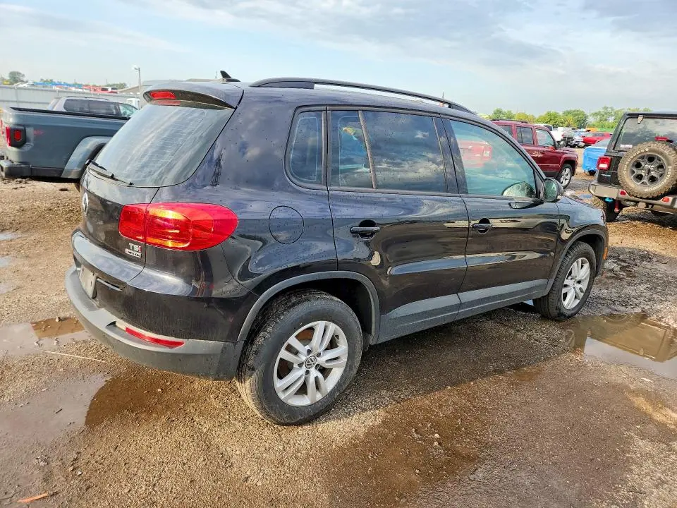 2017 VOLKSWAGEN TIGUAN S  