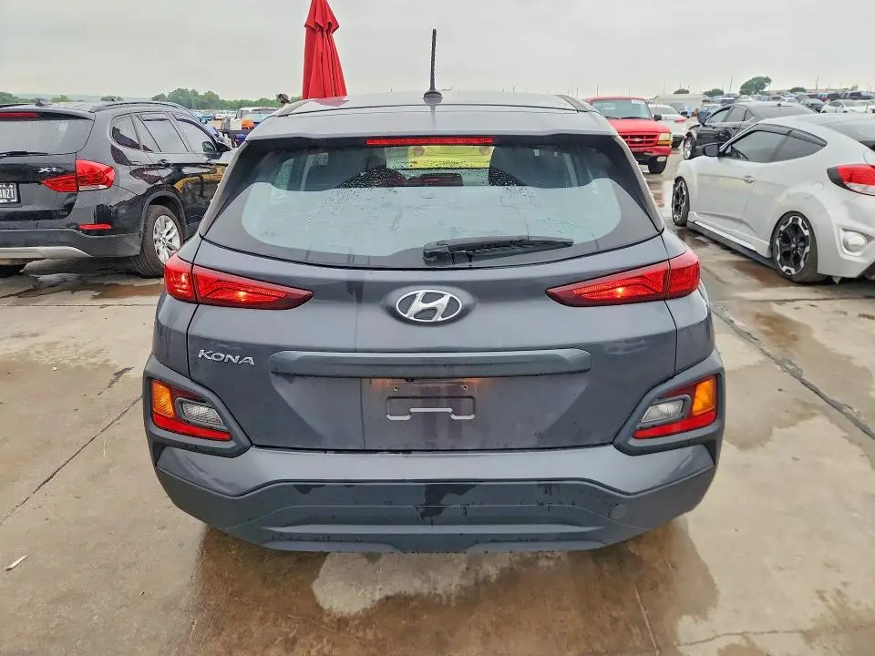 2020 HYUNDAI KONA SE  