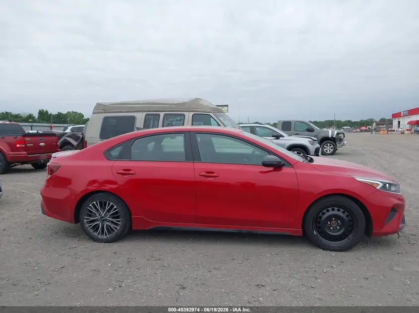 2024 KIA FORTE GT-LINE