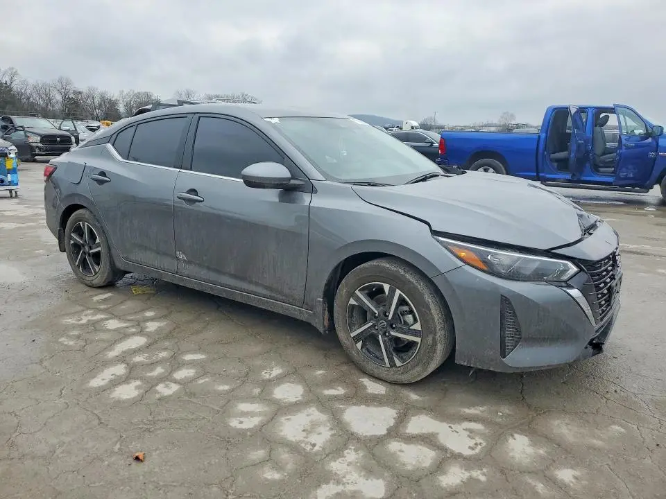 2025 NISSAN SENTRA SV  