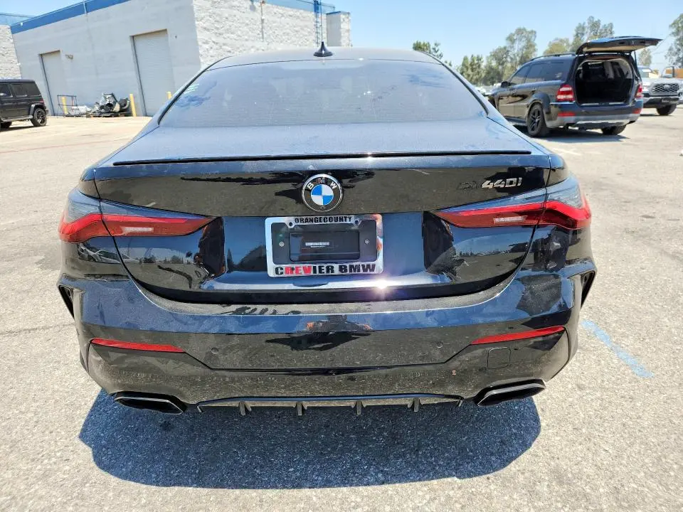 2022 BMW M4   