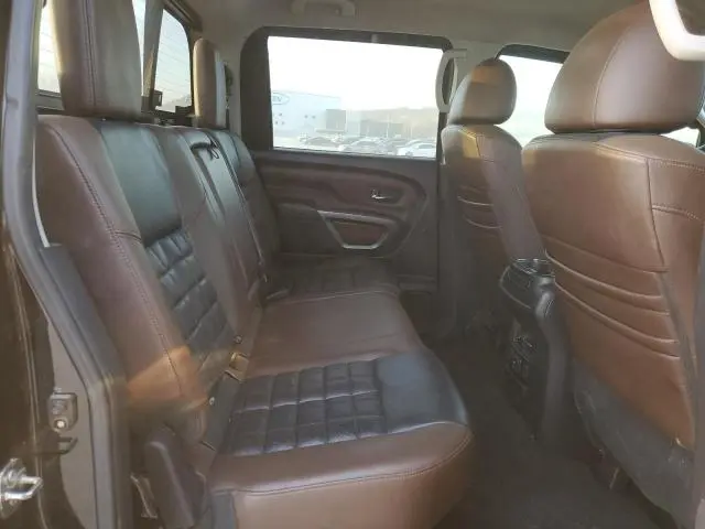 2017 NISSAN TITAN SV  