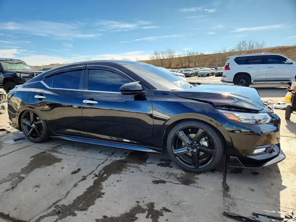 2022 NISSAN SENTRA SR  