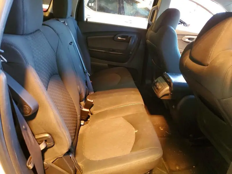 2011 CHEVROLET TRAVERSE LT  