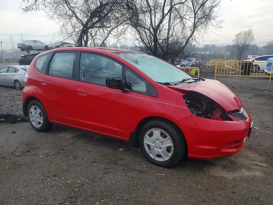 2013 HONDA FIT   