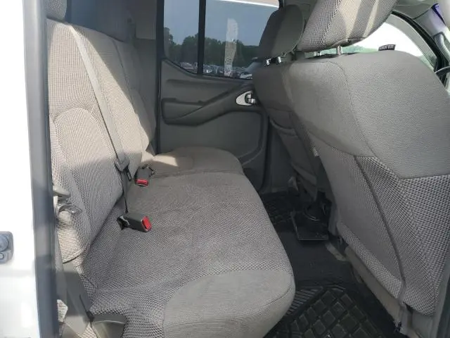 2017 NISSAN FRONTIER S  